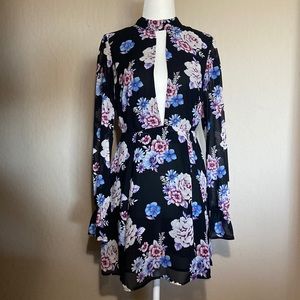 EUC Forever 21 cut out floral mini dress